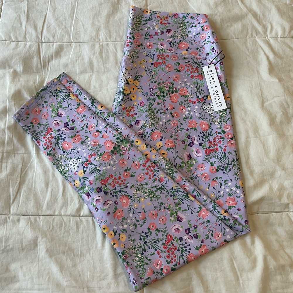 NWT Alice & Olivia Activewear Leggings